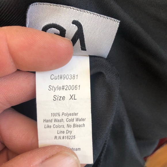 ELEGANT TWO-TONE CHARMEUSE UNI-SEX ROBE by SWEET DREAMS - Picture 6 of 7